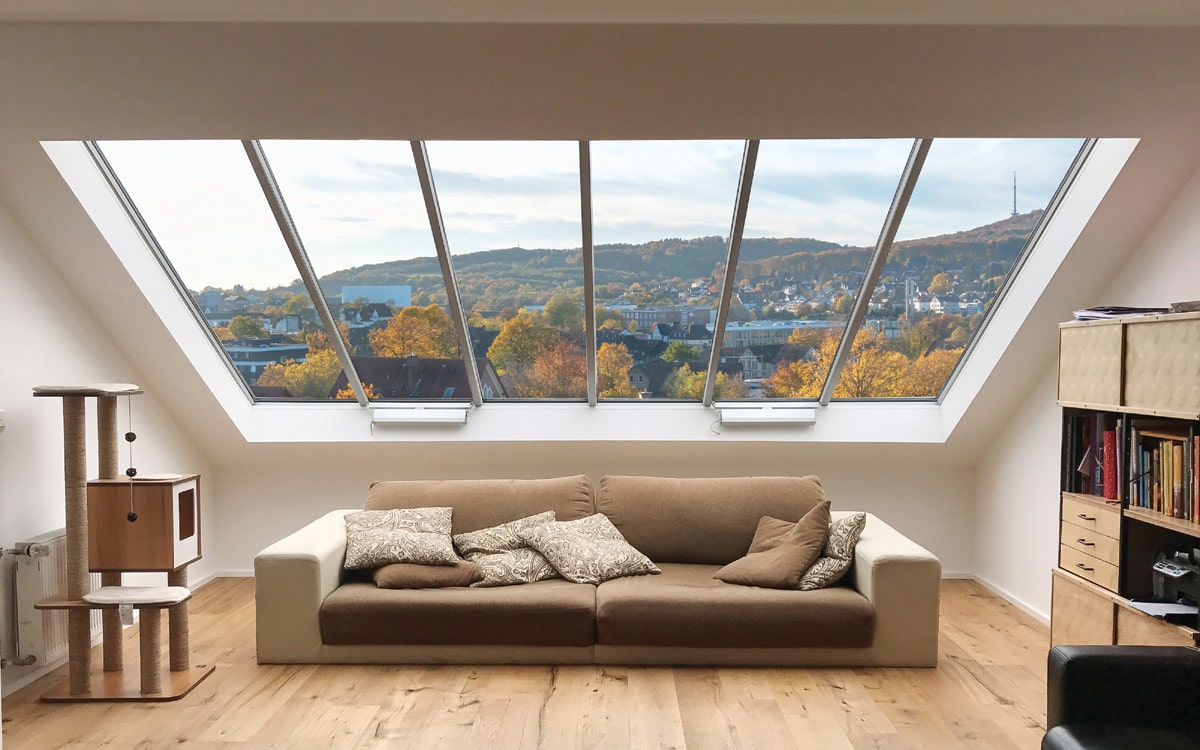 Panoramafenster mit Blick auf den Teutoburger Wald