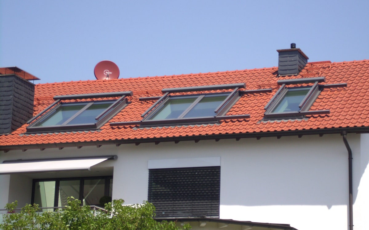 Dachschiebefenster mit Außenbeschattung
