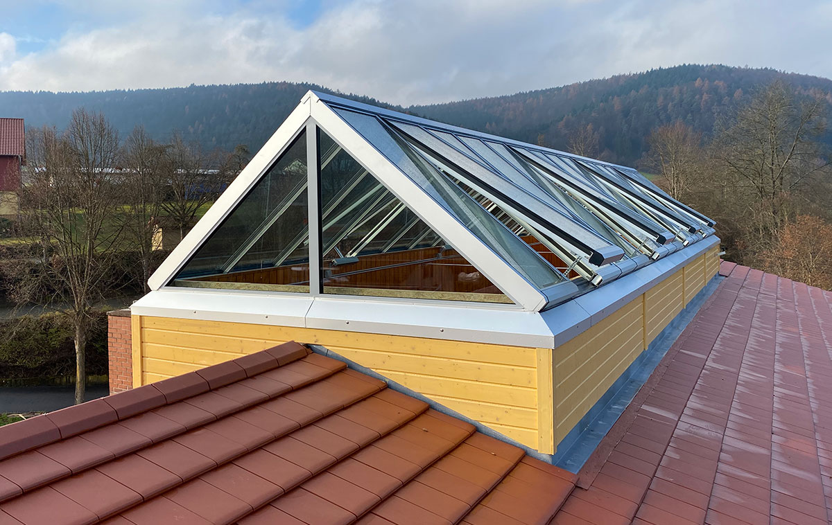 RWA Satteldach-Verglasung