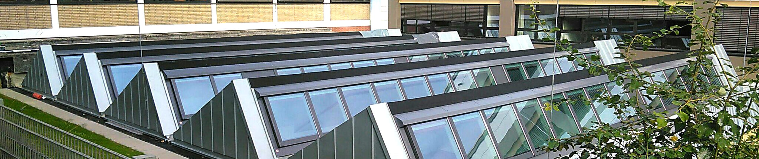 GLASOLUX Sheddach Verglasung auf einem Industriegebäude