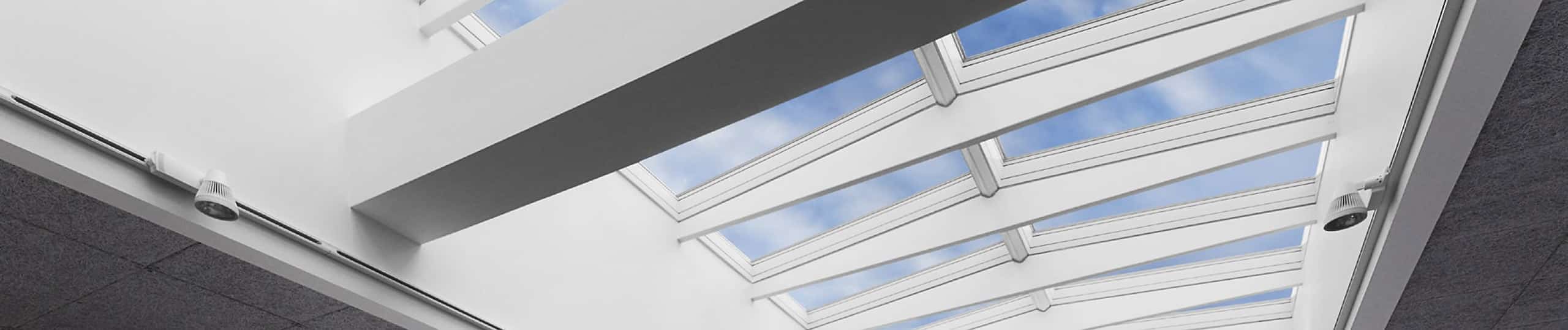 VELUX Modular Skylight – Sattel-Lichtband 5° mit Träger 5° mit Träger
