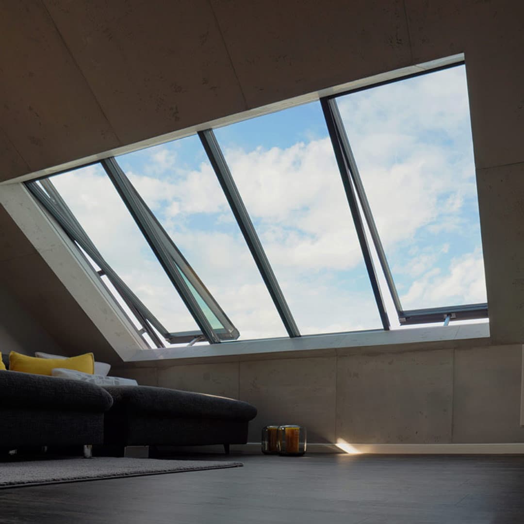 Panoramafenster mit Blick in den Himmel – Panorama window with sky view Panoramafenster Eigenheim