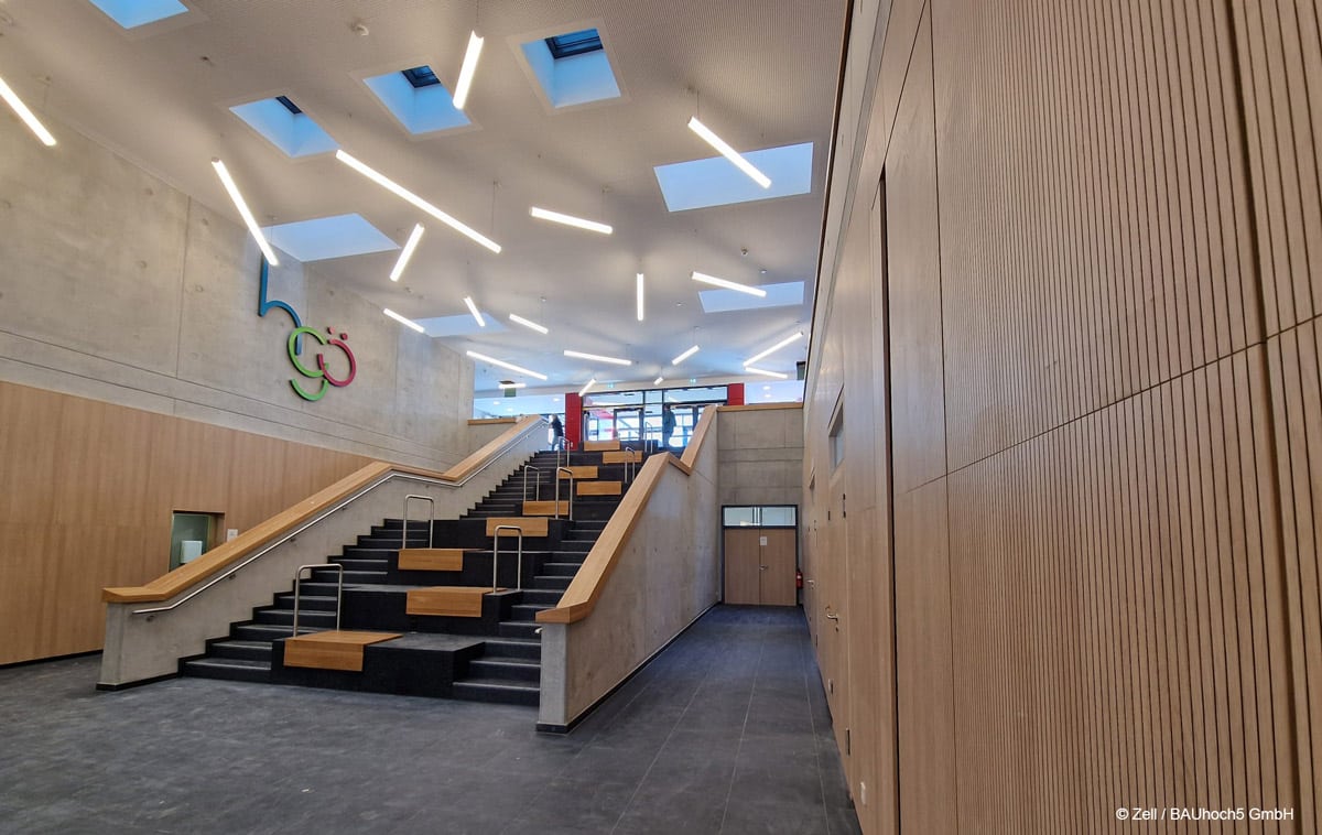 Foyer des HGÖ Gymnasiums in Öhringen Foyer des HGÖ Gymnasiums in Öhringen